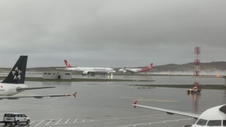 İstanbul Havalimanında yağmur