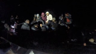 İzmir açıklarında 43 düzensiz göçmen kurtarıldı