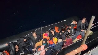 İzmir açıklarında peş peşe göçmen yakalama ve kurtarma operasyonları