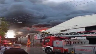 İzmir Bornovada depo yangını