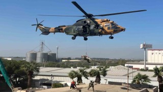 İzmirde 6.6 büyüklüğünde depreme, helikopterle müdahale tatbikatı gerçekleştirildi