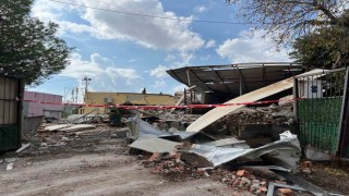 İzmir'de tüp patlaması: 1'i ağır 2 yaralı