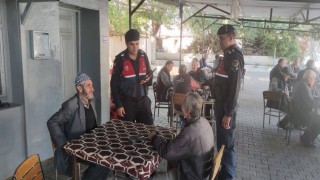 Jandarma ekipleri Karacasuda halk sağlığı için sahada