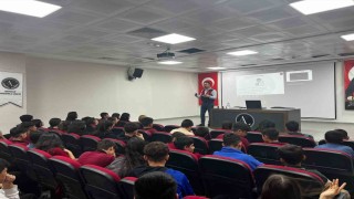 Jandarmadan öğrencilere siber güvenlik bilgilendirmesi