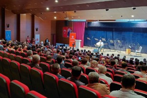 Kadirli’de Soner Arslan’dan Manevi Müzik Ziyafeti