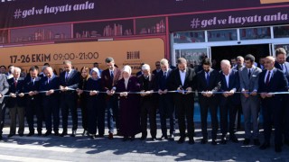 Kahramanmaraş Kitap Fuarı Görkemli Törenle Kapılarını Açtı