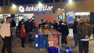 Kaldırıma çarpıp devrilen elektrikli araçtaki 1 kişi yaralandı