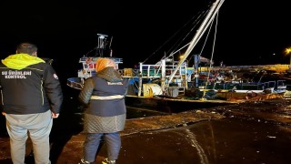 Karadenizde hamsi yoğunluğu devam ediyor