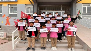 Karapınarda küçük öğrencilerden Filistin için anlamlı etkinlik