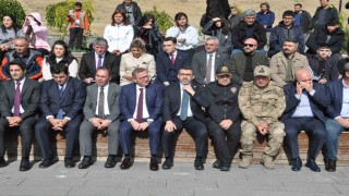 Karsta festival renkli görüntülere sahne oldu