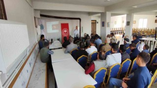 Karsta hayvan yetiştiriclerine şarbon hastalığı ve korunma yöntemleri anlatılıyor