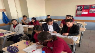 Kaymakam Dertlioğlundan Selahaddin Eyyubi Fen Lisesine Ziyaret