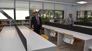 Kaymakam Güldoğan, Salihlinin spor merkezini ziyaret etti