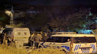 Kayseride çifte cinayet: Karı koca cami çıkışında evlerinin önünde öldürüldü