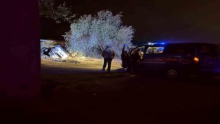 Kayseride takla atan otomobil şarampole yuvarlandı: 1 ölü, 2 yaralı