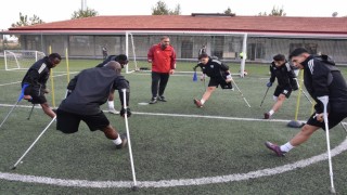 Kazada engelli oldu, futbolla hayata döndü