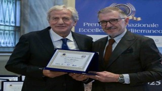 Kenan Yıldız, Servet Yardımcı ve Jose Mourinhoya İtalyadan ödül