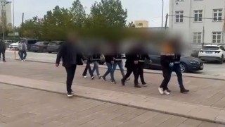 Kendilerini belediye başkan yardımcısı olarak tanıtan dolandırıcılara operasyon: 17 gözaltı