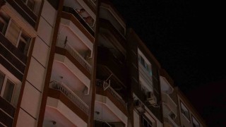 Kendisinden şikayetçi olan eşine kızıp evi ateşe verdi