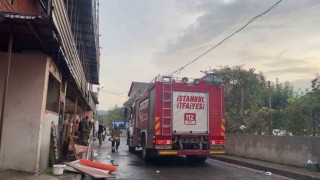 Kereste atölyesinde çıkan yangın korkuttu: O anlar kamerada