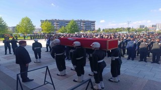 Kıbrısta kazada şehit olan teğmen memleketi Afyonkarahisarda son yolculuğuna uğurlandı