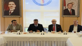 Kıdemli gazeteciler Rektör Kızıltoprak ile DPÜde buluştu