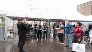 Kocaeli Kitap Fuarında 1 milyonuncu ziyaretçiye konfetili karşılama