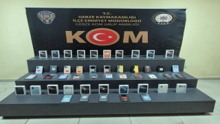 Kocaelide 3 milyon TLlik gümrük kaçağı telefonlar ele geçirildi