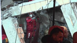 Kocaelinde arama kurtarma çalışmalarında 16 saat geride kaldı