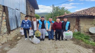 Köpenez köyündeki evleri yanan ailelere yardım eli