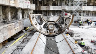 Körfezray Metro Projesinde iki tünel açma makinesinin daha montajına başlandı