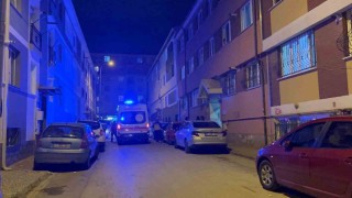 Kötü koku ihbarı üzerine gelen ekipler, yaşlı adamı evinde ölü buldu