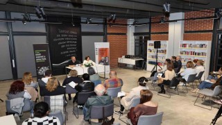 Koza Buluşmalarında kadına yönelik şiddet ve edebiyat konuşuldu