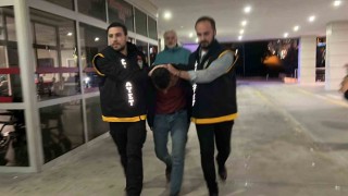 Kucağındaki bebeğine rağmen eski eşini defalarca bıçaklayan zanlı yakalandı