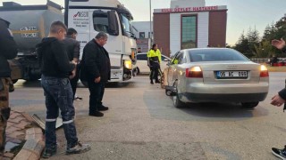 Kuluda tanker ile otomobil çarpıştı, kaza ucuz atlatıldı