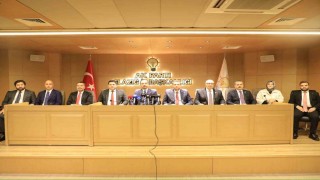 Kürşad Zorludan Özgür Özele tepki: Atatürkün milliyetçiliği Türkiyeyi şikayet etmek değil, yüceltmektir