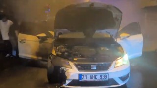 Kurtalanda seyir halindeki araç alev aldı