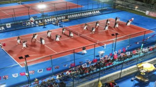 Kuşadasında Cumhuriyet coşkusu kortlara taşındı