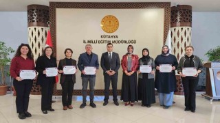 Kütahyada Erasmus projesi katılımcılarına belgeleri takdim edildi