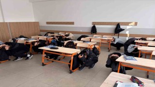 Kütahyada tüm okullarda eş zamanlı deprem tatbikatı