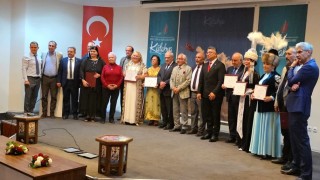 Kütahyada Türk dünyası sanatçılarından Cumhuriyet Bayramı konseri