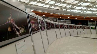 Kutnu Kumaş sergisi ziyaretçilerini Osmanlı modasına götürüyor