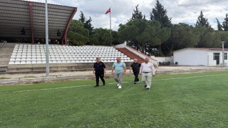 Kuyucak İlçe Stadyumu yenileme çalışmaları sürüyor