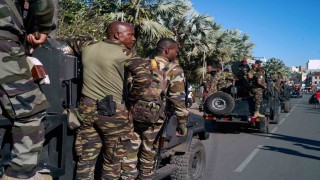 Madagaskarda ordu yönetime el koydu