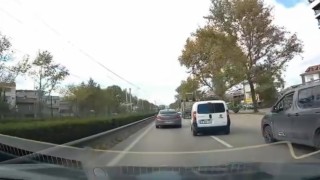 Makas anı kamerada...Kazaya ramak kaldı