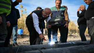 Malatya Büyükşehir Belediyesinden üreticilere sulama borusu desteği