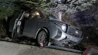 Malatyada hafif ticari araç refüje çarptı: 1 yaralı