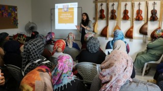 Malatyada Konteyner Kentte kadınlara hijyen eğitimi