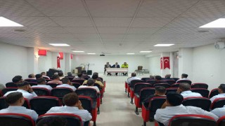 Malatyada okul servisi sürücülerine bilgilendirme toplantısı düzenlendi