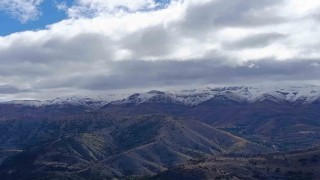 Malatyada yüksek rakımlı bölgelere mevsimin ilk karı düştü